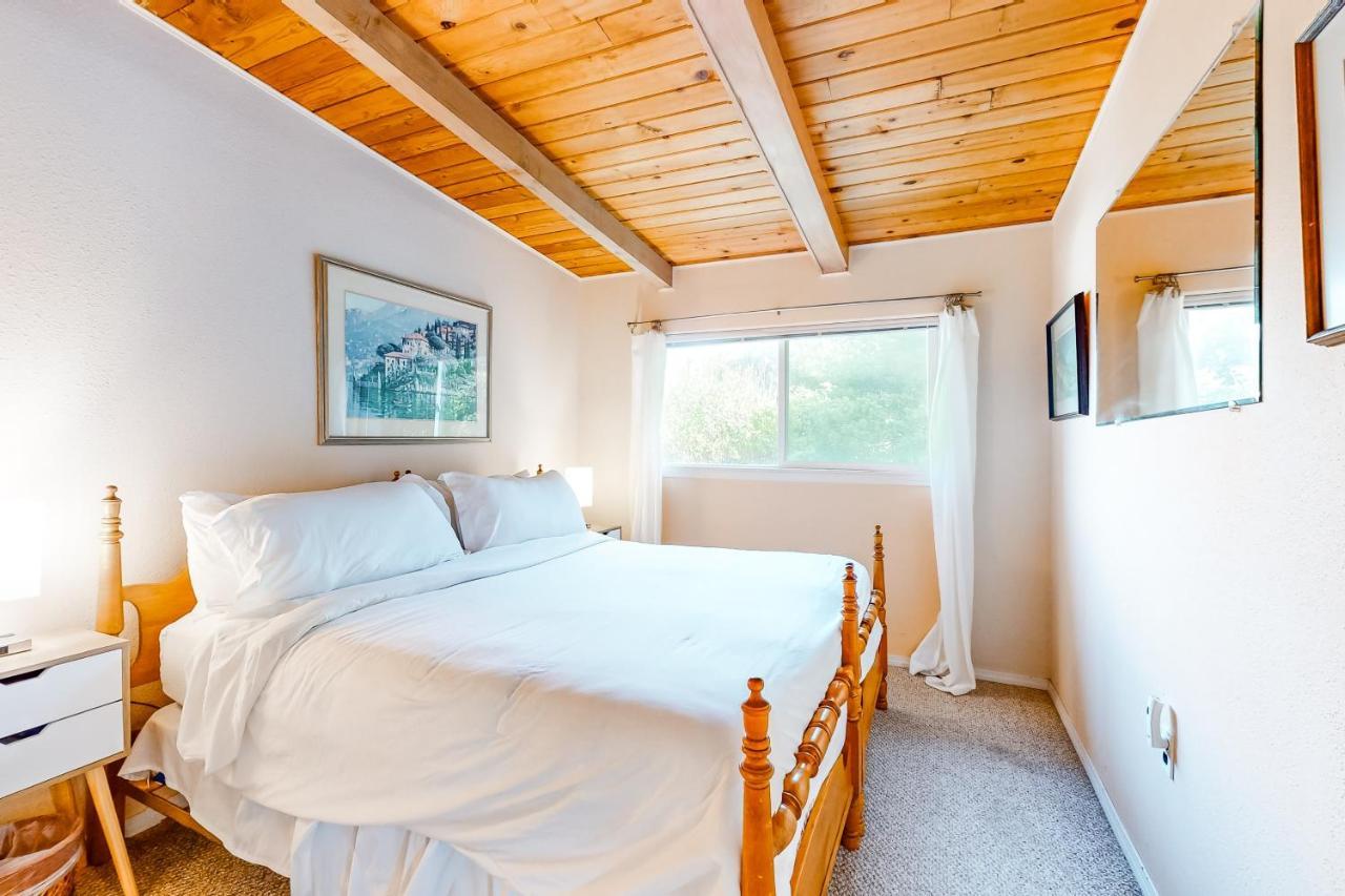 Sea Mist Villa Rockaway Beach Bagian luar foto